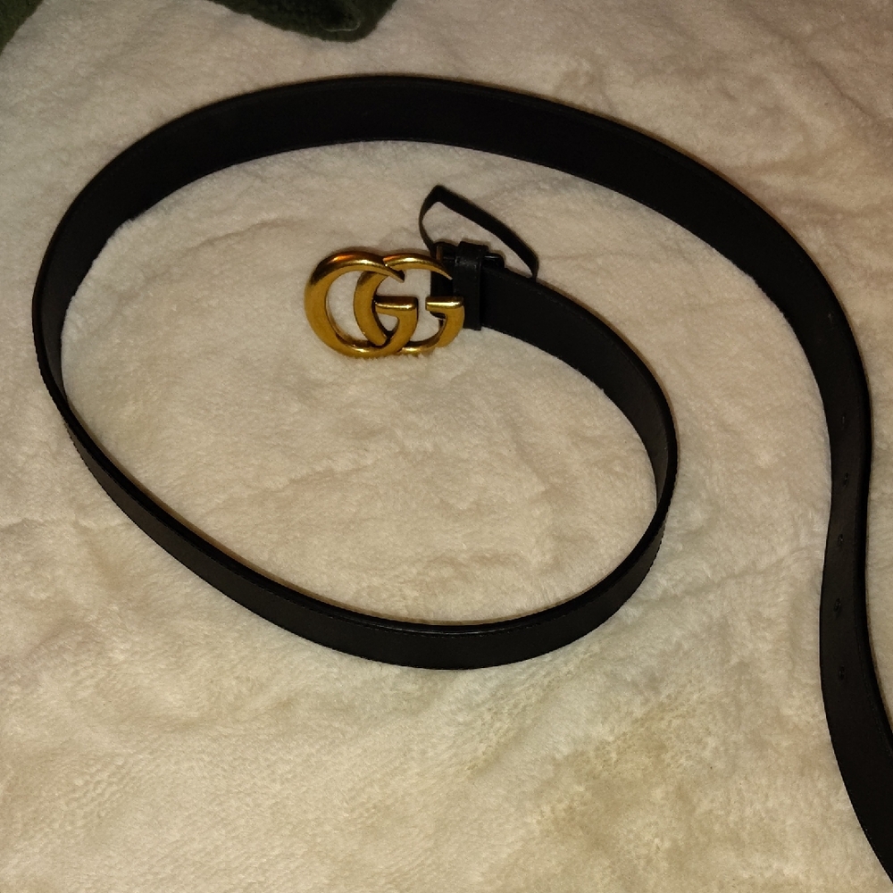 📢📢🚨NWOT ♥️🟥📢Gucci Black Leather Belt with Gold GG Emblem